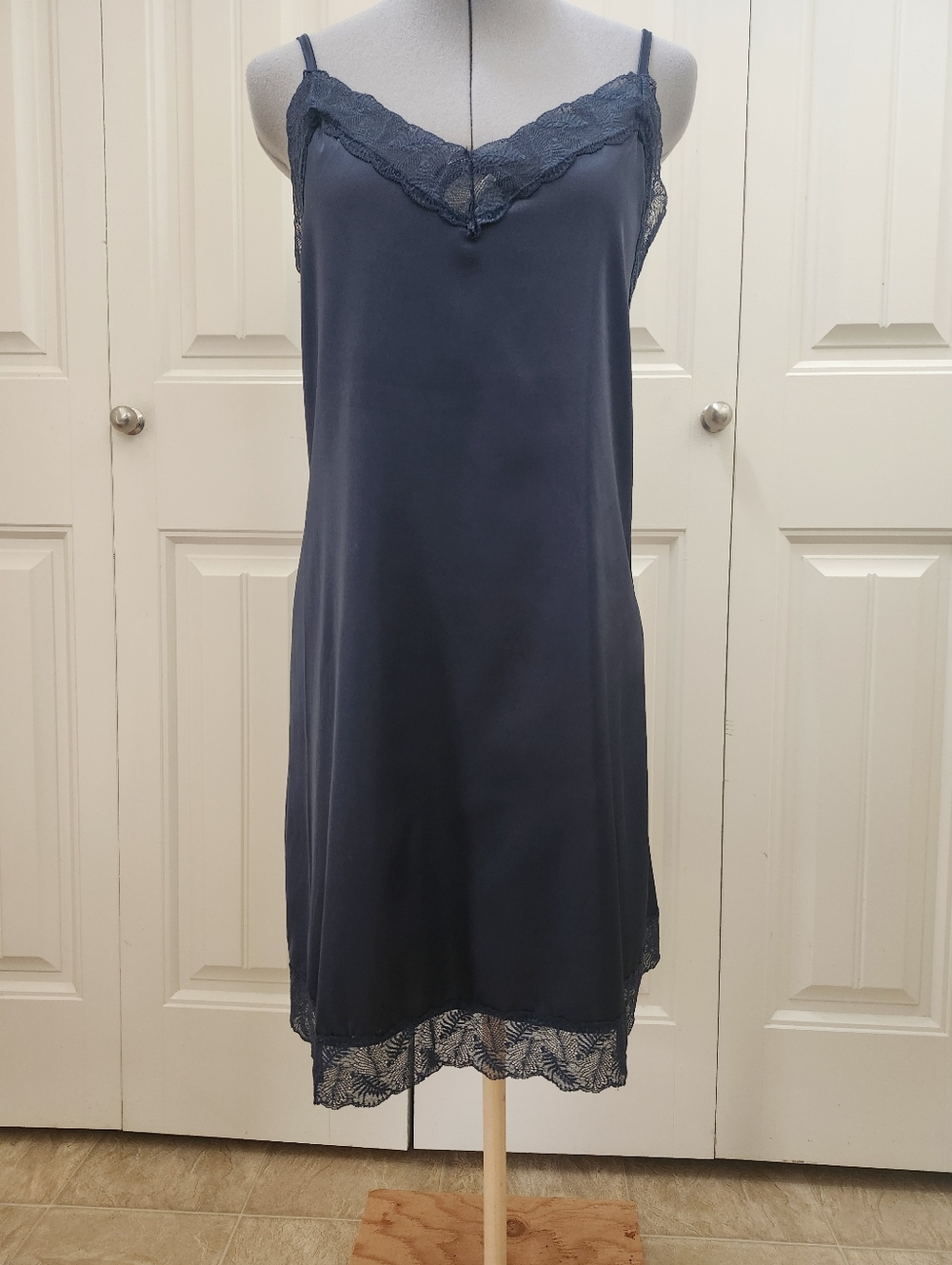 Emily And Jane Full Slip